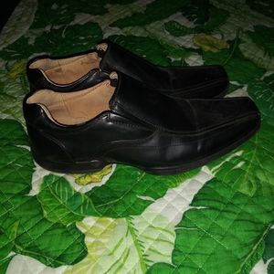 Men's dress shoes